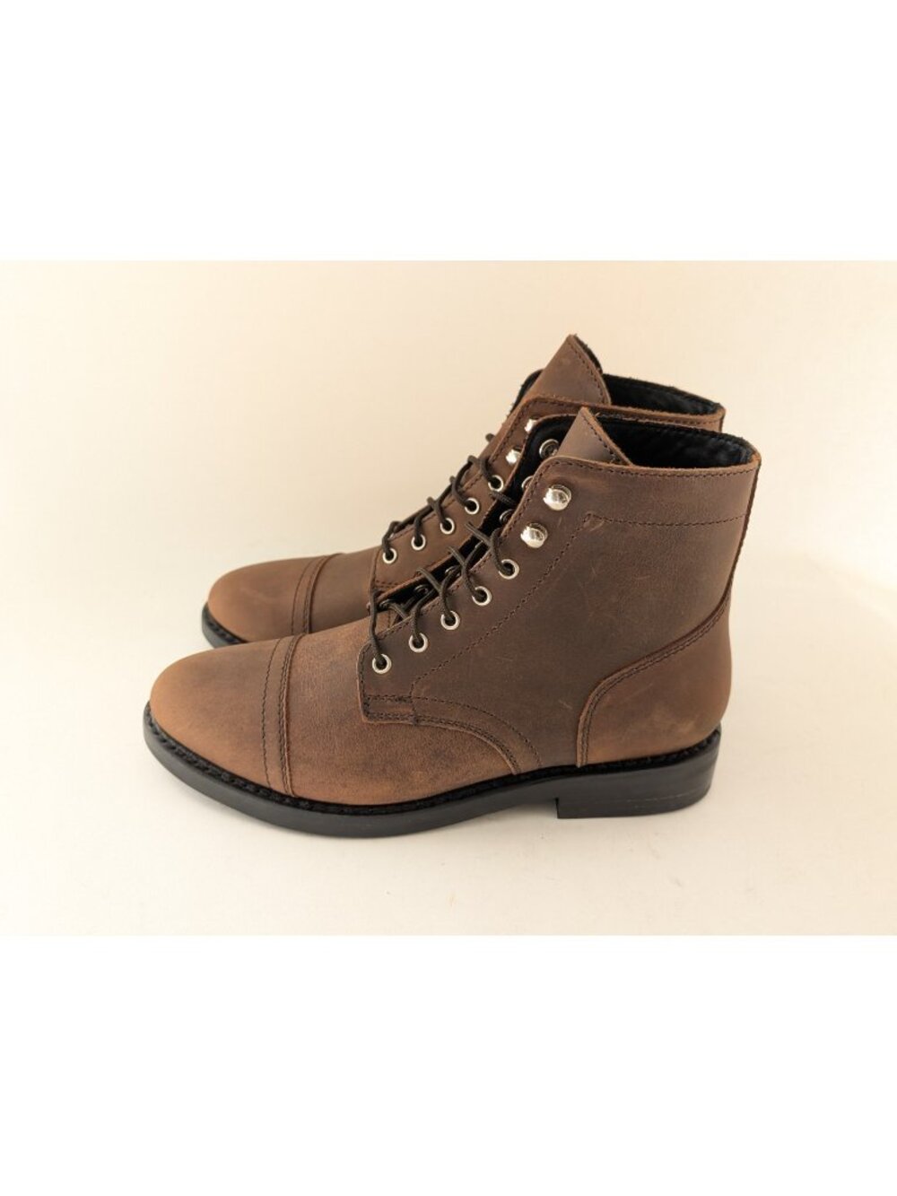 Thursday Boot Company Women's 9.5 Everyday Captain Cap Toe Ankle Boots